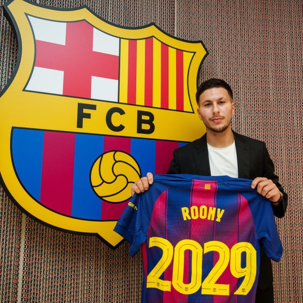 利创智投 官方：巴萨签下19岁前锋巴德吉，转会费200万欧+浮动条款