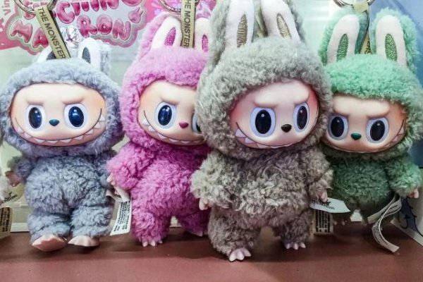 盈策略 泡泡玛特价格暴跌，“塑料茅台”成了泡沫？